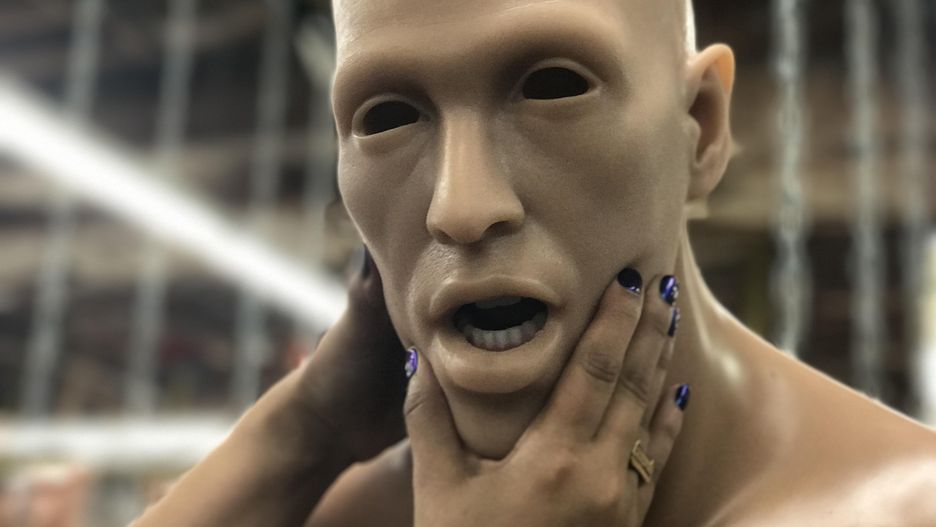 виробництво обличчя гіперреалістичних секс-роботів