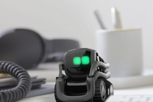 Anki Vector – настольный робот-компаньон и игрушка (+видео)