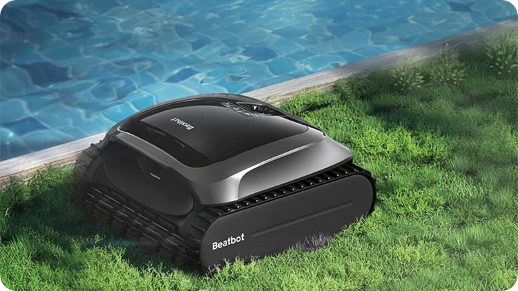 Beatbot AquaSense на траві