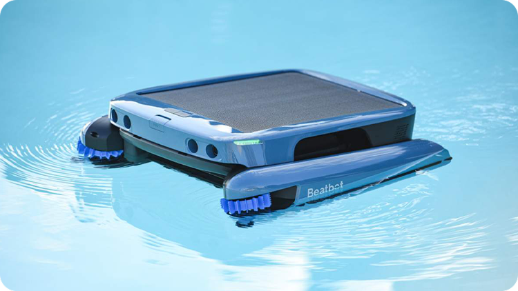 Beatbot iSkim Ultra чистить басейн