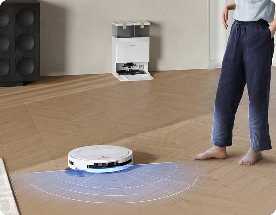 ECOVACS DEEBOT T50S PRO OMNI сканує приміщення