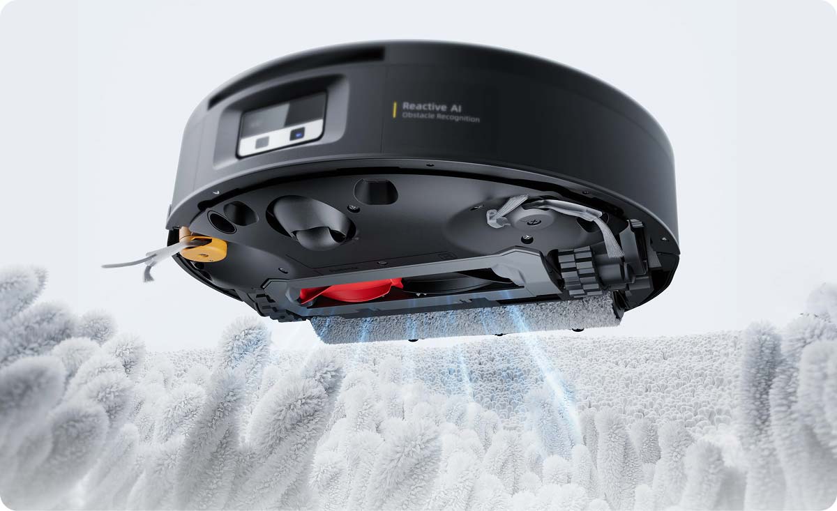 Roborock Saros 20 Flow пылесосит ковер