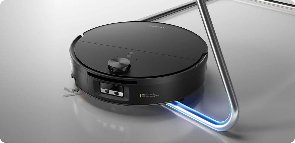 Roborock Saros 20 Flow преодолевает ножки стула